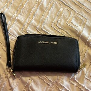 Chic Black Wristlet Wallet